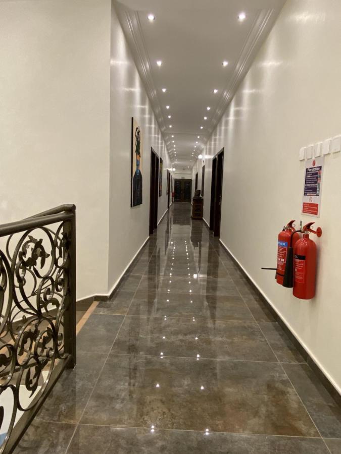 Hotel Eagle Vault à Kwabenya Extérieur photo