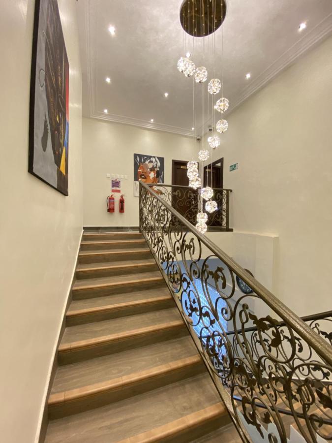 Hotel Eagle Vault à Kwabenya Extérieur photo