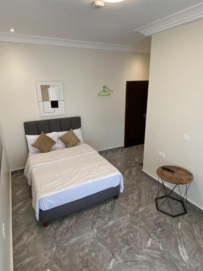 Hotel Eagle Vault à Kwabenya Extérieur photo